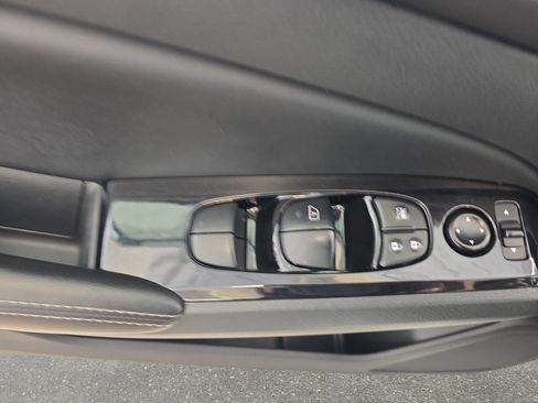 Used 2023 Nissan Altima 2.5 SV FWD image 26