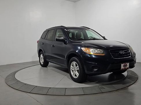 Used 2011 Hyundai Santa Fe GLS image 8