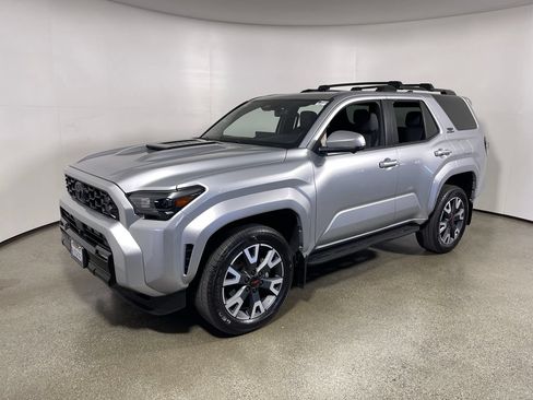 Certified 2026 Toyota 4Runner TRD Sport Premium w/ Tow Technology Package AWD/4WD image 7