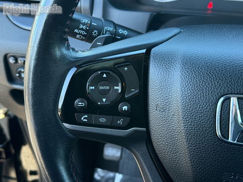 Used 2022 Honda Pilot Black Edition image 16