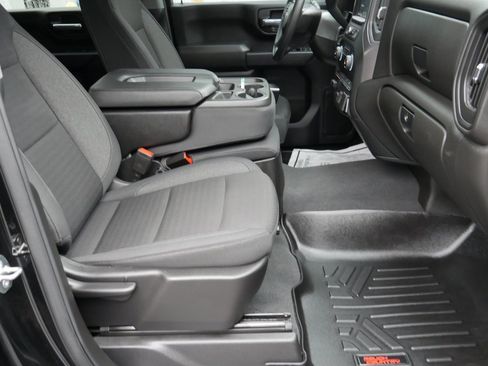 Used 2024 Chevrolet Silverado 2500 Custom w/ Custom Value Package image 19