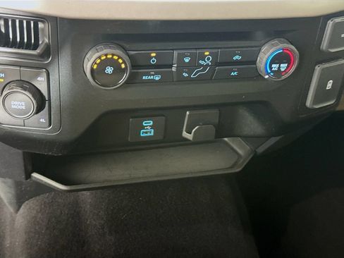 Used 2023 Ford F150 XLT AWD/4WD image 20
