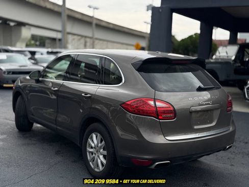 Used 2014 Porsche Cayenne S AWD/4WD image 4