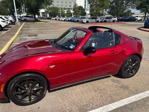 Used 2017 MAZDA MX-5 Miata RF Club RWD image 10