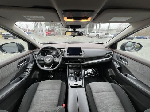 Certified 2023 Nissan Rogue SV image 14