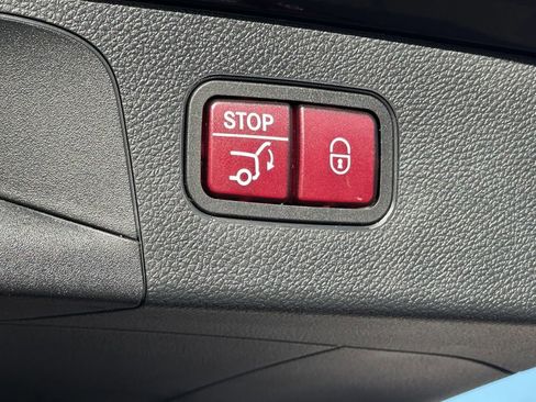 Certified 2021 Mercedes-Benz GLC 300 image 22