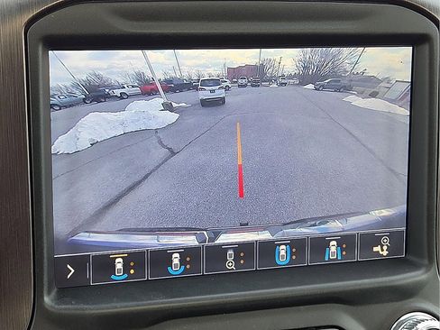 Used 2019 GMC Sierra 1500 AT4 w/ AT4 Premium Package image 16