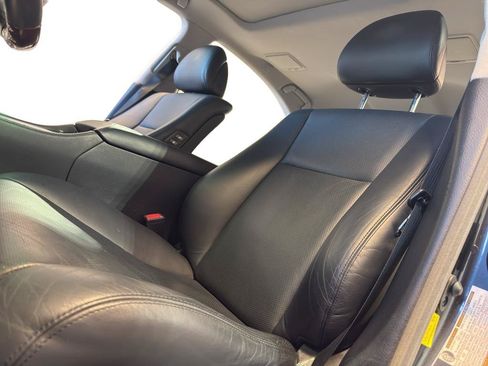 Used 2011 Lexus LS 460 AWD w/ Comfort Pkg image 16