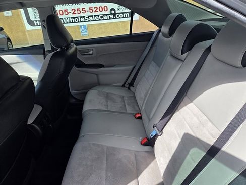 Used 2015 Toyota Camry XSE image 11