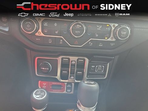 Used 2026 Jeep Wrangler Unlimited Rubicon AWD/4WD image 32