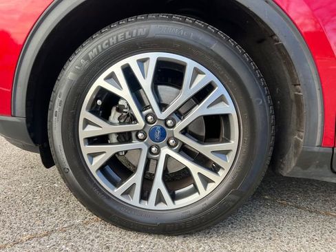 Used 2020 Ford Escape SEL image 16