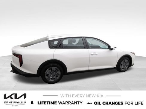 New 2026 Kia K4 FWD image 4