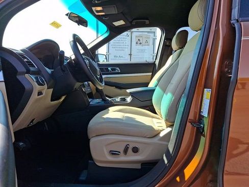Used 2017 Ford Explorer XLT AWD/4WD image 16