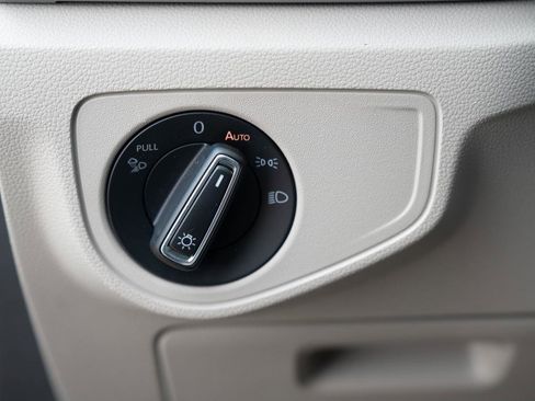 Used 2022 Volkswagen Atlas SE image 20