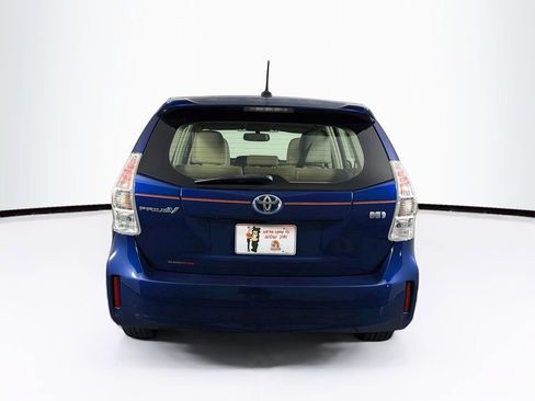 Used 2012 Toyota Prius V Five FWD image 8