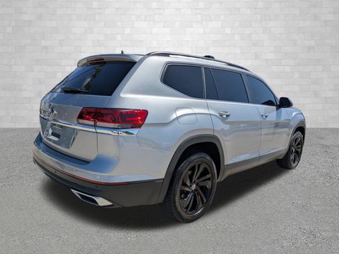Used 2022 Volkswagen Atlas SE FWD image 2