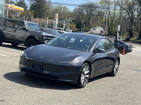Used 2024 Tesla Model 3 Long Range AWD/4WD image 3