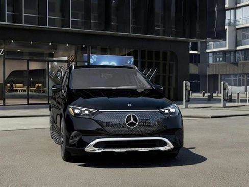 New 2026 Mercedes-Benz EQE 320 4MATIC SUV image 8