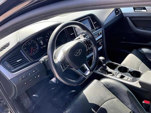 Used 2018 Hyundai Sonata Limited FWD image 14