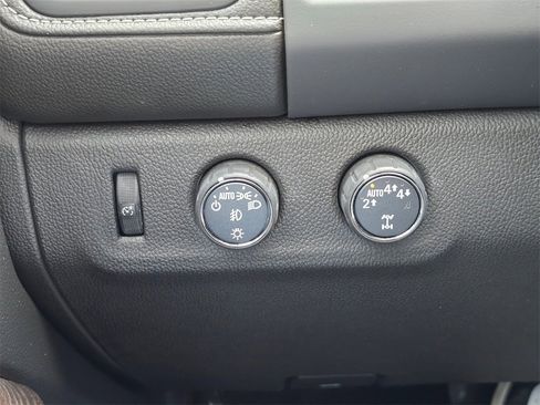 Used 2022 GMC Canyon Denali w/ Denali Black Edition Package image 64