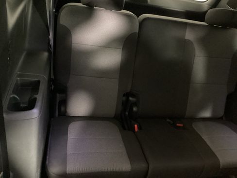 Used 2023 Chevrolet Traverse LT w/ LPO, Floor Liner Package AWD/4WD image 11