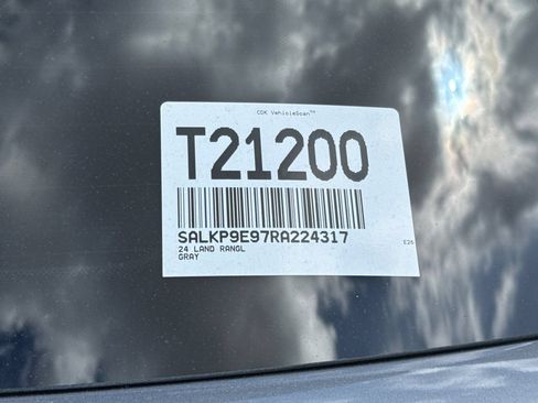 Used 2024 Land Rover Range Rover SE AWD/4WD image 35