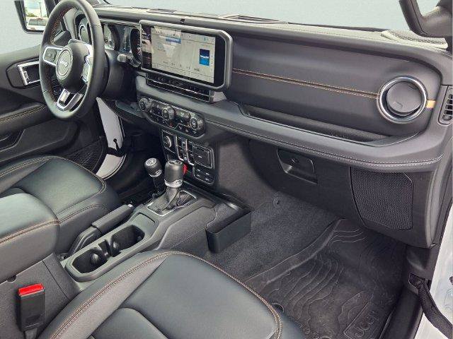 Used 2024 Jeep Wrangler Unlimited Sahara w/ Technology Group AWD/4WD image 20