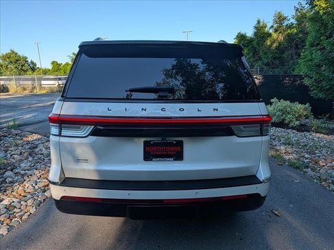 Certified 2024 Lincoln Navigator Black Label AWD/4WD image 4