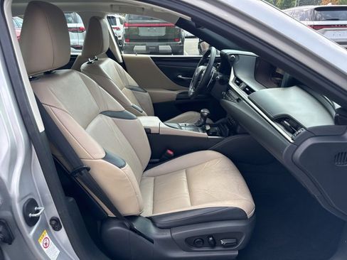 Used 2019 Lexus ES 350 350 Luxury image 13