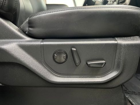 Used 2024 Ford Expedition Max XLT image 26