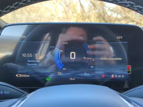 New 2026 Chevrolet Equinox EV LT image 24