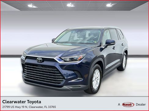 Used 2025 Toyota Grand Highlander FWD image 1