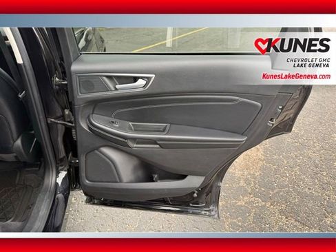 Used 2022 Ford Edge Titanium AWD/4WD image 19