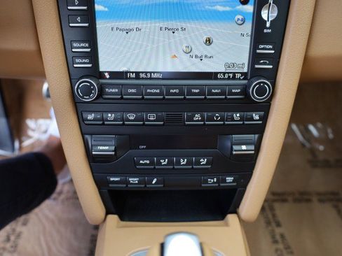 Used 2011 Porsche 911 Carrera 4S image 33