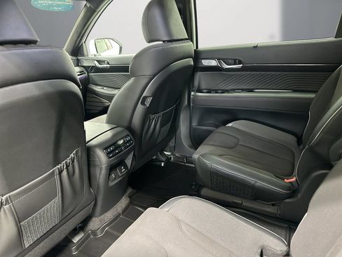 Used 2025 Hyundai Palisade Calligraphy AWD/4WD image 16