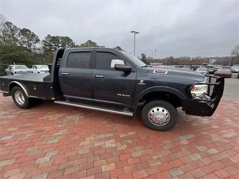 Used 2019 RAM 3500 Laramie image 24