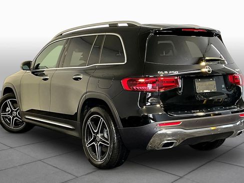 New 2026 Mercedes-Benz GLB 250 4MATIC image 3