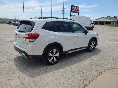 Used 2020 Subaru Forester Touring AWD/4WD image 6