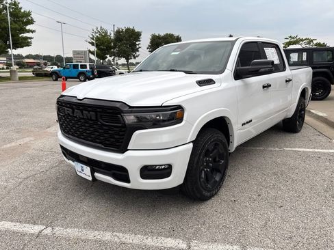 Used 2025 RAM 1500 Big Horn AWD/4WD image 12