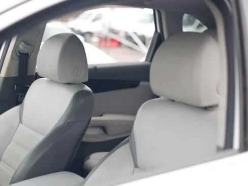 Used 2019 Kia Sorento SX image 11