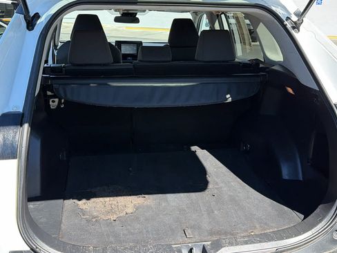 Used 2020 Toyota RAV4 XLE AWD/4WD image 27