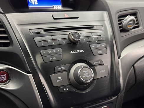 Used 2018 Acura ILX image 18