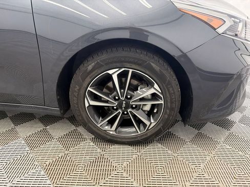 Used 2024 Kia Forte LXS FWD image 12