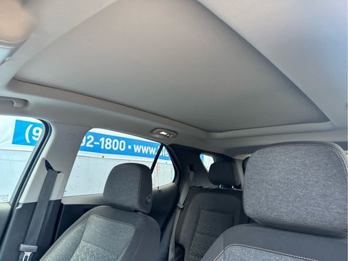 Used 2023 Chevrolet Equinox LT FWD image 34