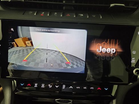 New 2026 Jeep Grand Cherokee L 2WD image 11