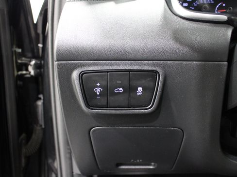 Used 2022 Hyundai Santa Cruz SE AWD/4WD image 8