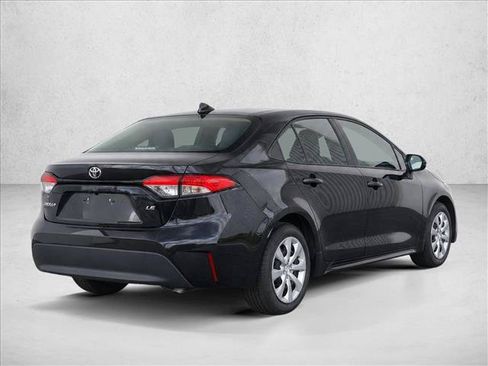 Used 2022 Toyota Corolla LE FWD image 7