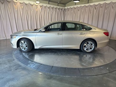 Used 2018 Honda Accord LX image 8