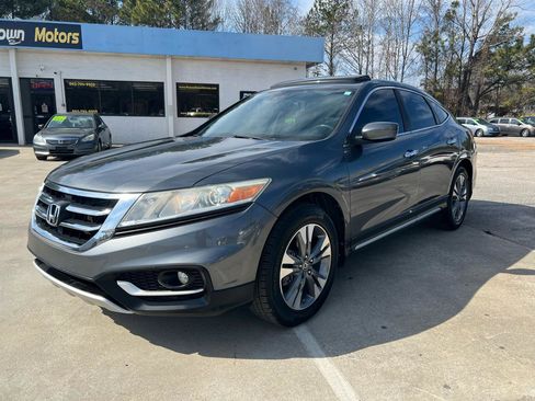Used 2014 Honda Crosstour EX-L image 2