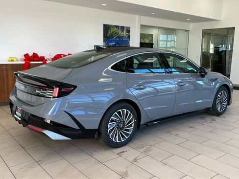 New 2026 Hyundai Sonata Limited image 7